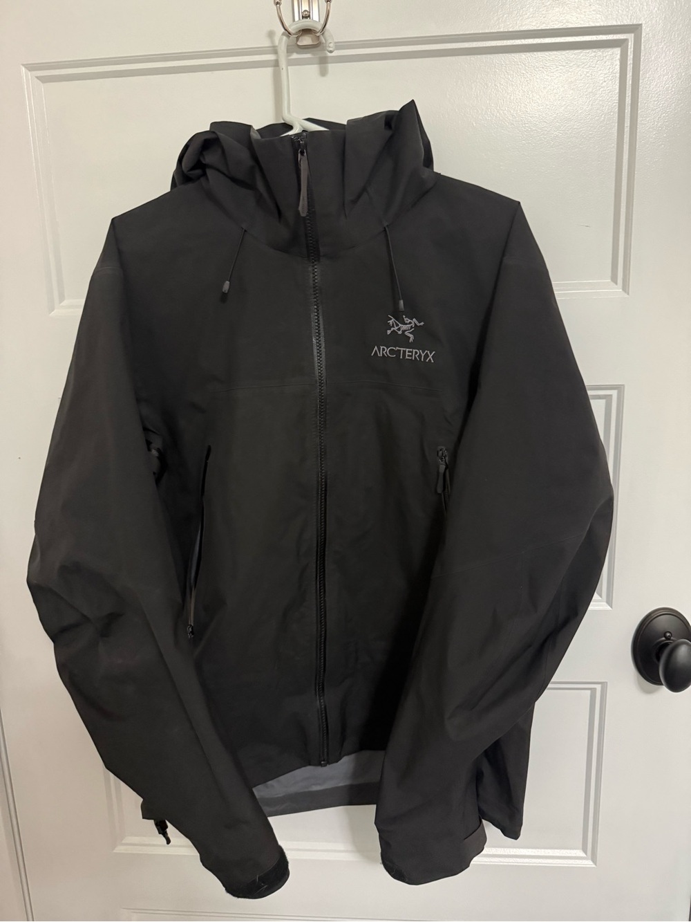 Arc'teryx Men's Black Hooded Waterproof Shell Jacket